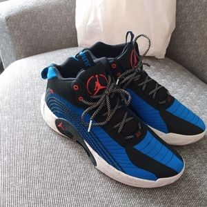 Nike Air Jordan Jumpman 2021's BRAND NEW IN BOX